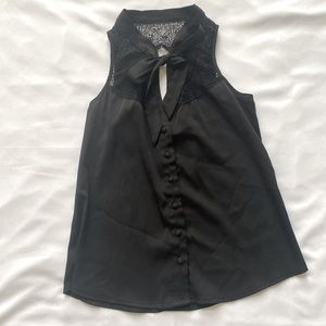 2b Bebe Black Sleeveless Blouse, Size XS